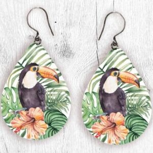 1 In.Tropical Toucan Bird Earrings